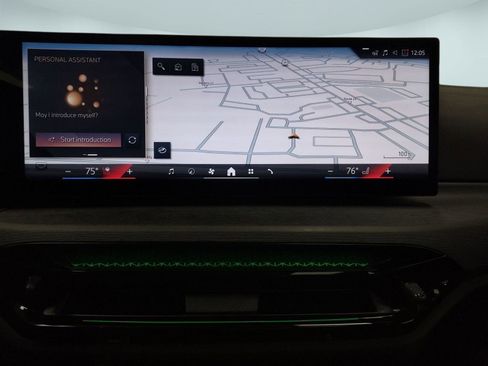 Used 2025 BMW 330i xDrive Sedan w/ M Sport Package image 21