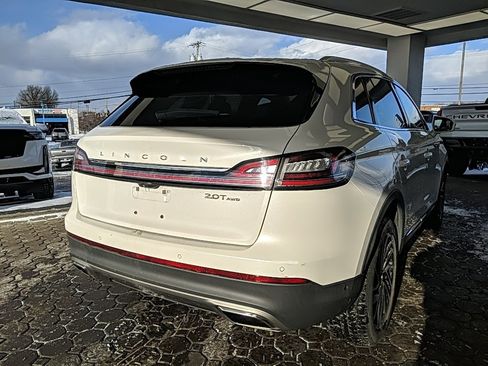 Used 2020 Lincoln Nautilus Reserve image 5