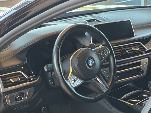Used 2021 BMW M760i xDrive AWD/4WD image 65