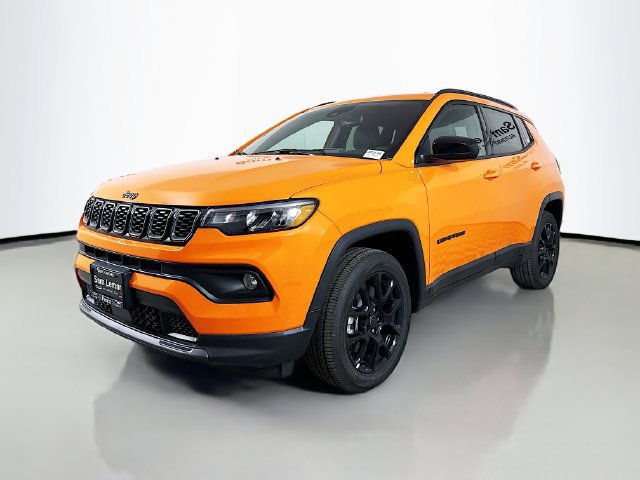 New 2026 Jeep Compass Latitude AWD/4WD image 3