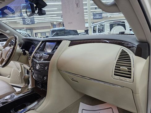 Used 2016 INFINITI QX80 2WD w/ 22" Wheel Package image 21