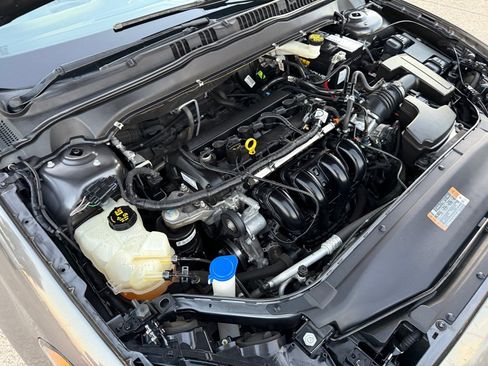 Used 2020 Ford Fusion S image 31