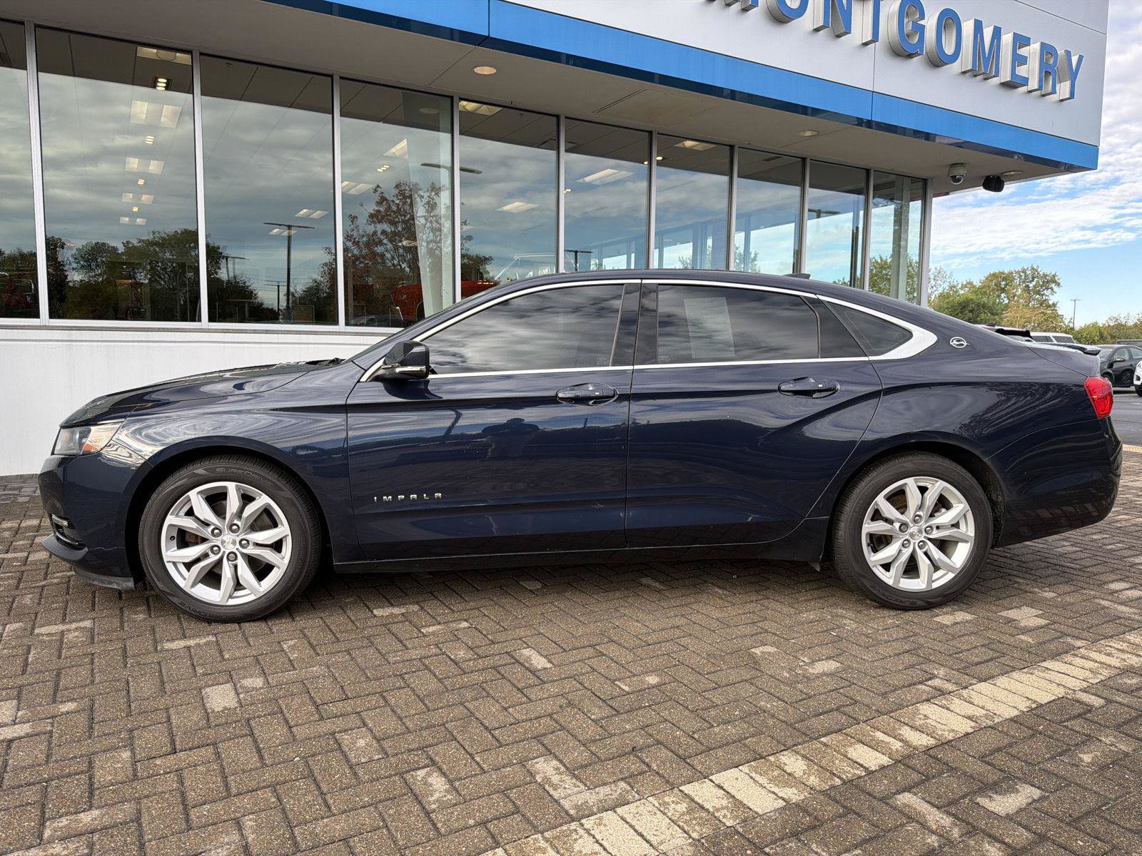 Used 2019 Chevrolet Impala LT w/ Sunroof and Spoiler Package FWD image 2