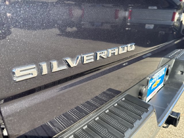 Used 2023 Chevrolet Silverado 1500 LT AWD/4WD image 32