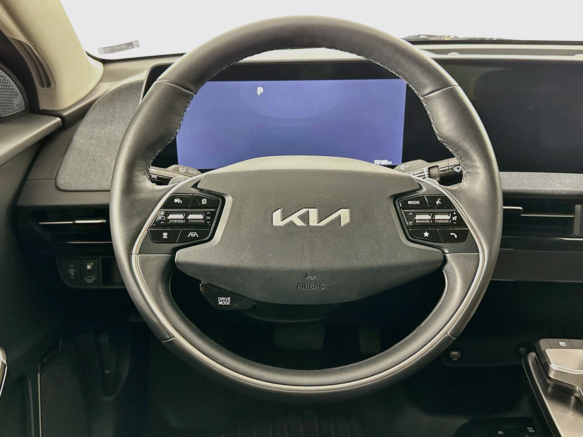 Used 2022 Kia EV6 Wind w/ Wind Technology Package AWD/4WD image 18
