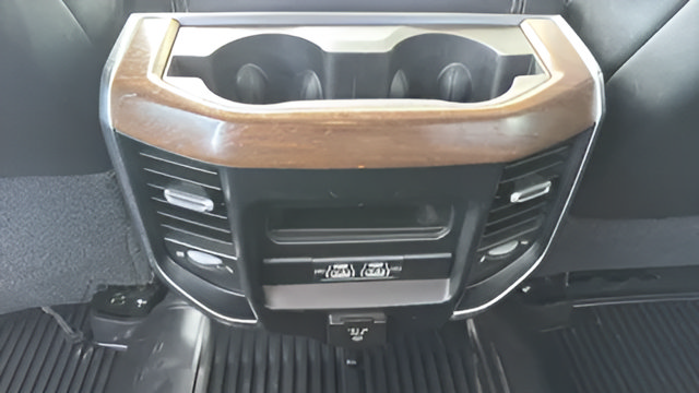 Used 2022 RAM 2500 Laramie AWD/4WD image 38