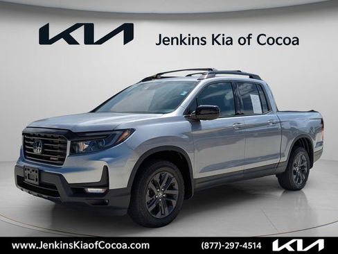 Used 2023 Honda Ridgeline Sport image 8