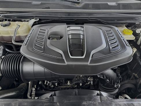 Used 2023 Jeep Grand Wagoneer Series III image 32