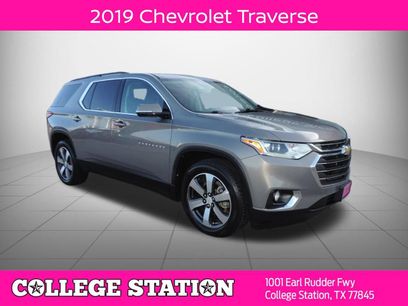 Used 2019 Chevrolet Traverse LT w/ LT Premium Package