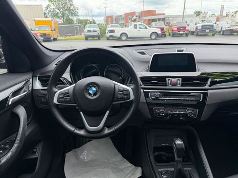 Used 2018 BMW X1 sDrive28i w/ Convenience Package FWD image 14
