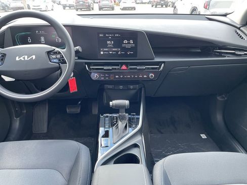 New 2026 Kia Niro LX FWD image 11