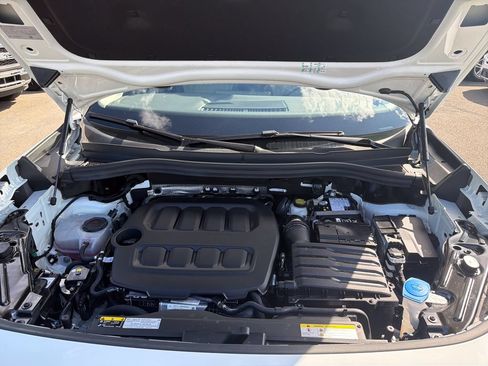 Used 2025 Volkswagen Tiguan S FWD image 33