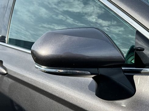 Used 2024 Toyota Camry XLE image 12