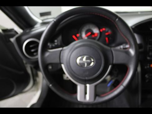 Used 2013 Scion FR-S RWD image 16