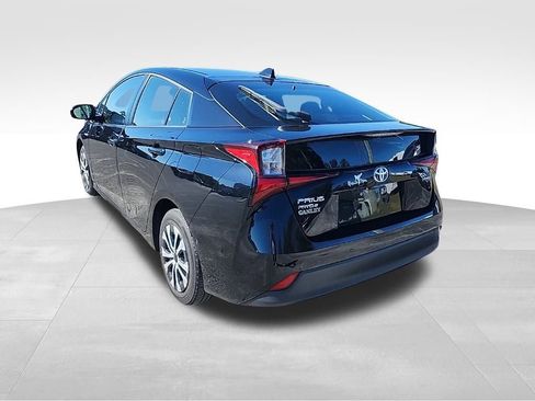 Used 2020 Toyota Prius LE image 9