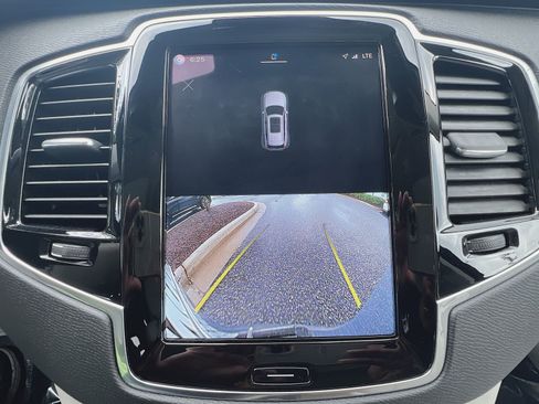 Certified 2023 Volvo XC90 B6 Plus w/ Protection Package AWD/4WD image 19