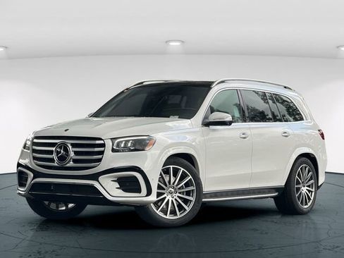 New 2026 Mercedes-Benz GLS 580 4MATIC image 2
