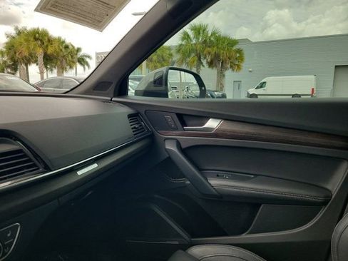 Certified 2023 Audi Q5 2.0T Premium Plus w/ Premium Plus Package AWD/4WD image 29