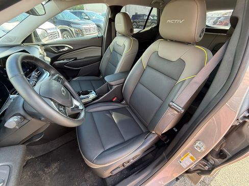 New 2026 Chevrolet Trax ACTIV w/ Driver Confidence Package FWD image 12