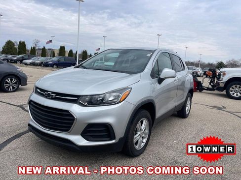 Used 2020 Chevrolet Trax LS w/ Tint and Cruise Package image 1