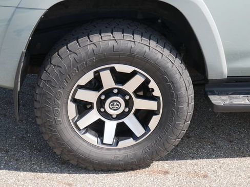 Used 2023 Toyota 4Runner TRD Off-Road Premium w/ Off Road Premium Plus Package AWD/4WD image 13