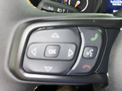 Used 2024 Jeep Gladiator Sport image 20