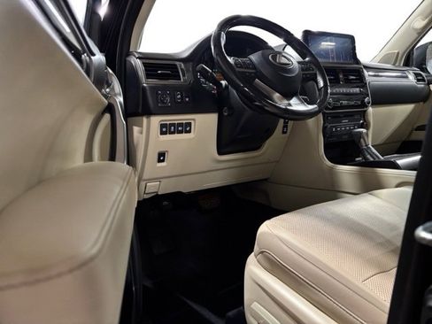 Used 2023 Lexus GX 460 Premium image 9