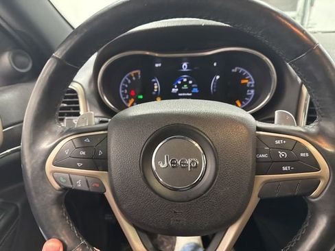 Used 2014 Jeep Grand Cherokee Limited w/ Luxury Group II AWD/4WD image 14