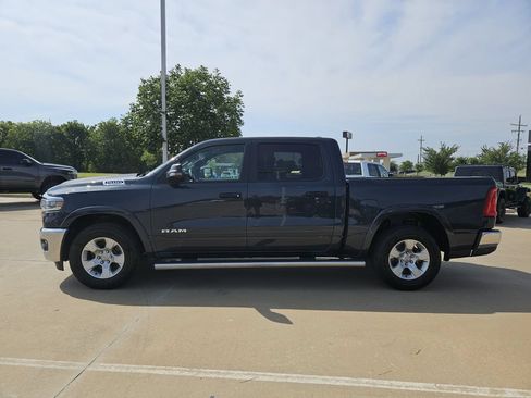 Used 2025 RAM 1500 Big Horn AWD/4WD image 4
