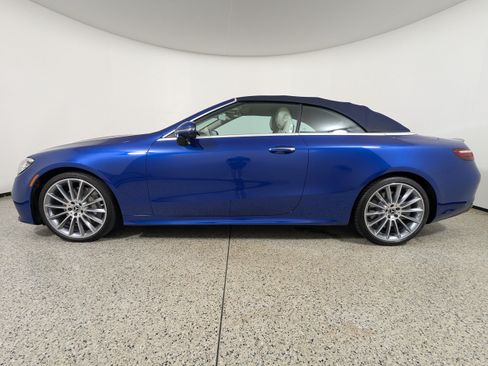 Used 2023 Mercedes-Benz E 450 Cabriolet image 4
