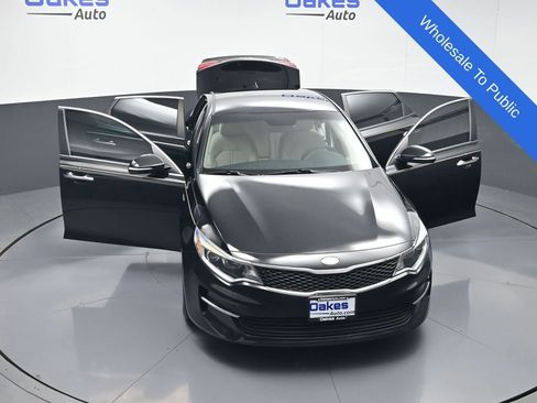 Used 2018 Kia Optima LX w/ 17" Alloy Wheels Package FWD image 56