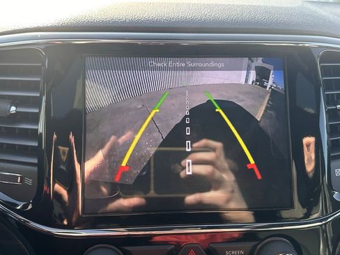 Used 2019 Jeep Grand Cherokee Altitude image 36