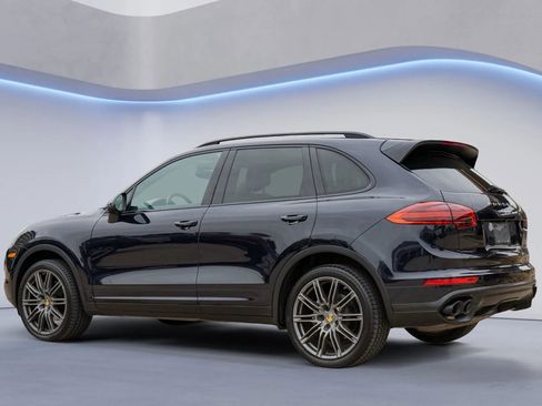 Used 2016 Porsche Cayenne S image 15