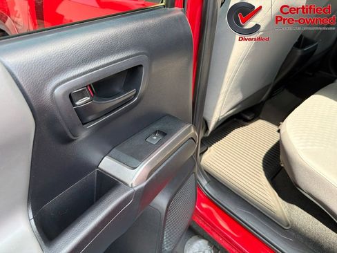 Used 2021 Toyota Tacoma SR5 RWD image 33