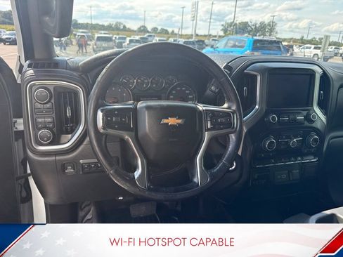 Used 2022 Chevrolet Silverado 2500 LT w/ Convenience Package AWD/4WD image 14