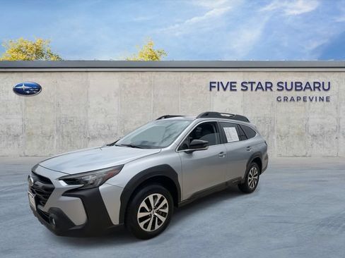 Certified 2025 Subaru Outback Premium AWD/4WD image 4