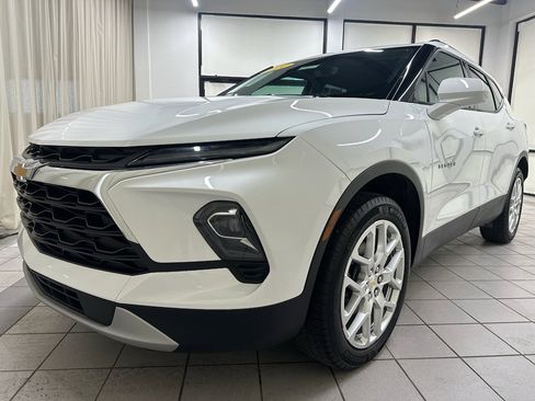 Certified 2024 Chevrolet Blazer LT w/ Convenience Package image 11