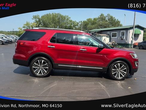 Used 2017 Ford Explorer Platinum AWD/4WD image 6