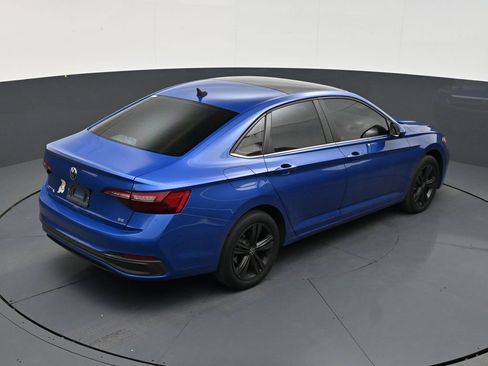 Used 2023 Volkswagen Jetta SE w/ Panoramic Sunroof Package FWD image 16