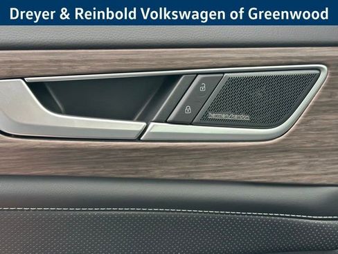 New 2026 Volkswagen Atlas SEL Premium R-Line image 24