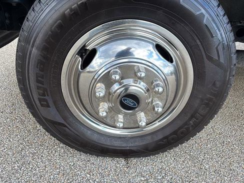 Used 2023 Ford F350 XLT image 9