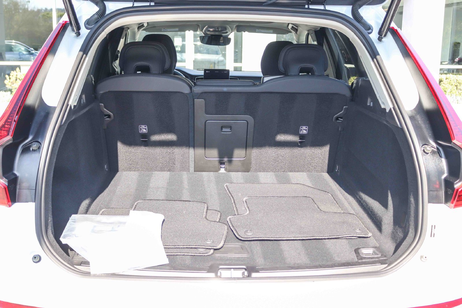Certified 2026 Volvo XC60 B5 Core AWD/4WD image 29