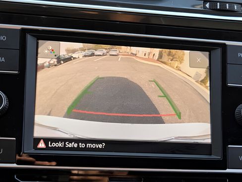 Used 2022 Volkswagen Tiguan S image 19