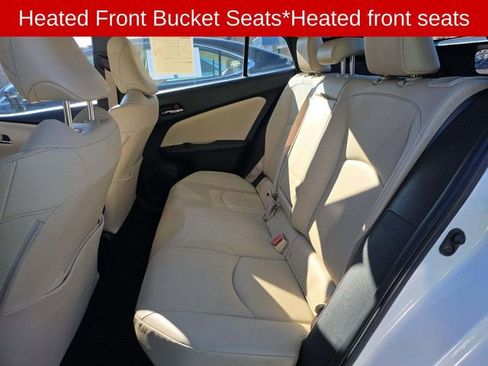 Used 2021 Toyota Prius XLE image 8