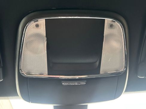 Used 2023 Dodge Charger SXT image 13