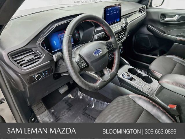 Used 2025 Ford Escape ST-Line FWD image 13