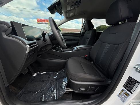 Used 2025 Hyundai Tucson SEL FWD image 30