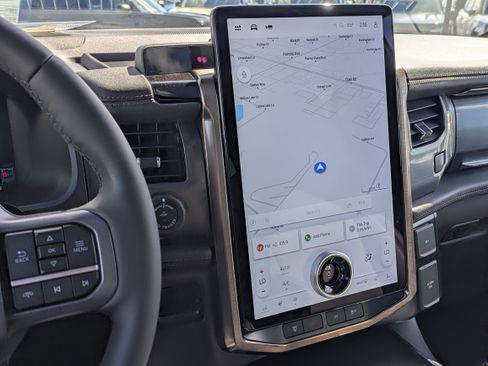 New 2025 Ford F150 Lightning Lariat image 31