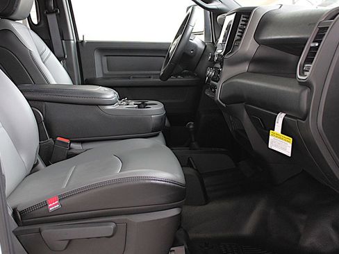 Used 2023 RAM 3500 Tradesman w/ Convenience Group image 21