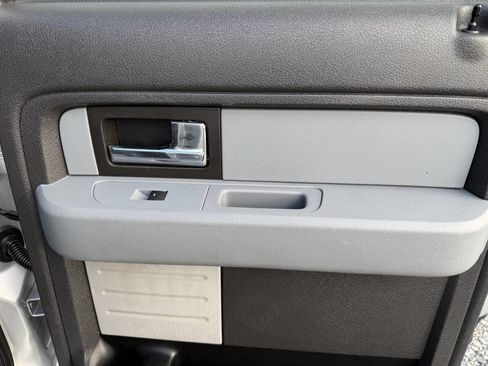 Used 2014 Ford F150 XLT image 37